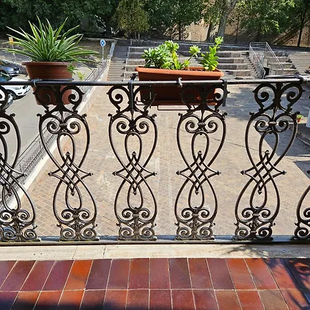 Отель Rosalba 2*