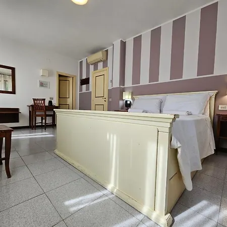 Rosalba Hotel